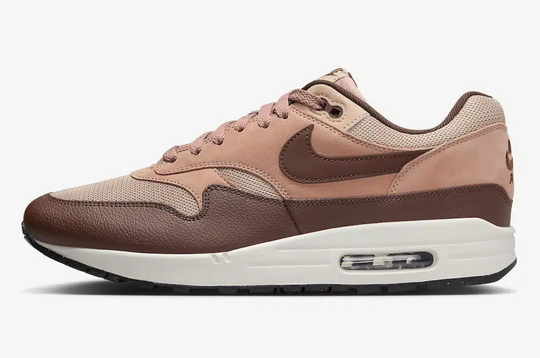 NIKE AIR MAX 1 SC