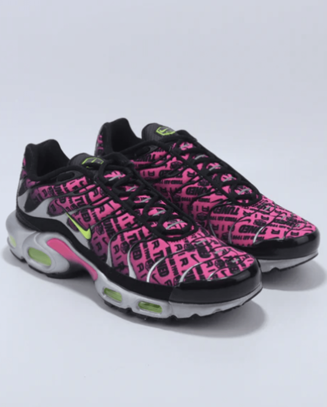 Détails Mercurial sur la Nike Air Max Plus X FJ4883-001