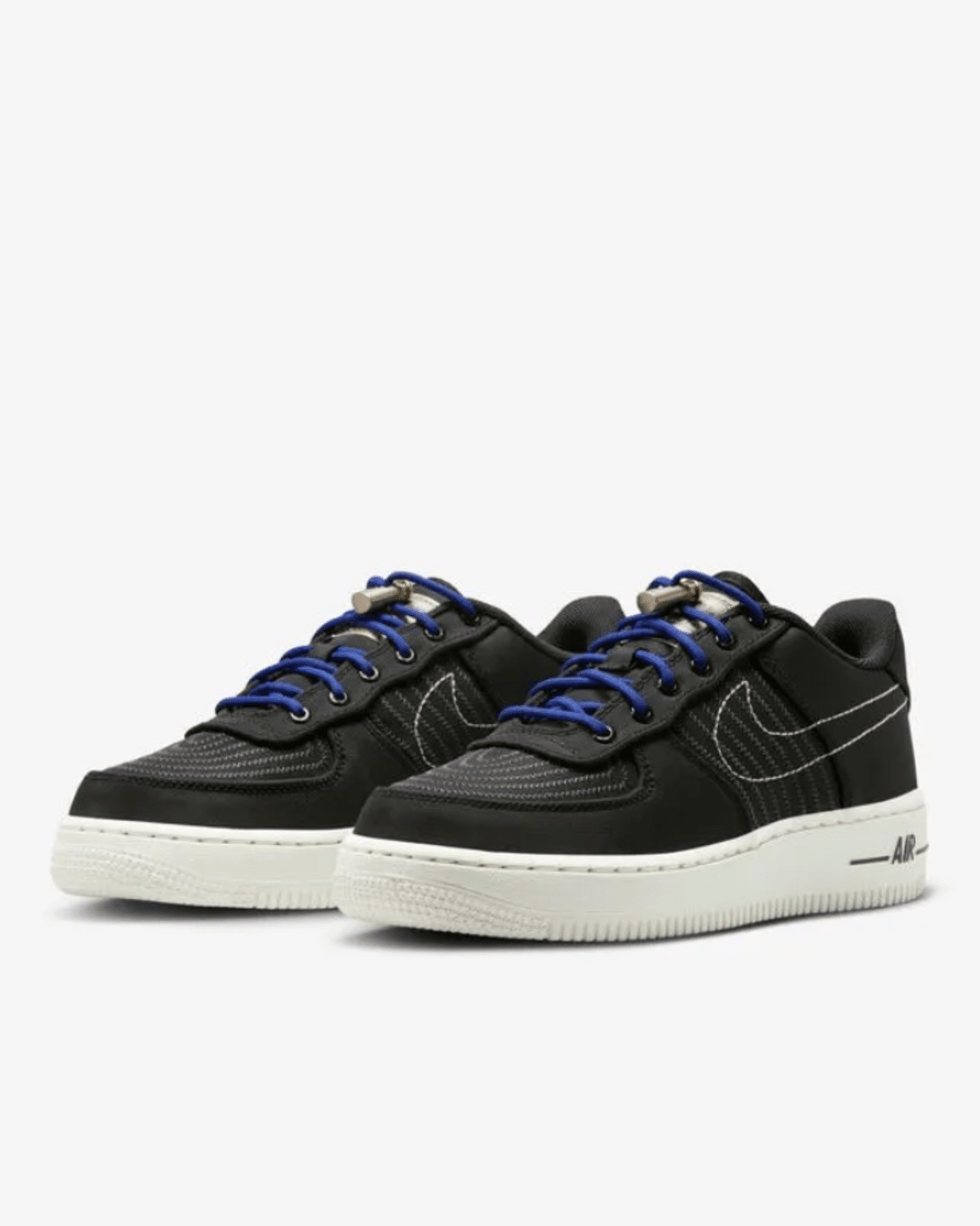 basket blanche en cuir, style urbain et confortable.