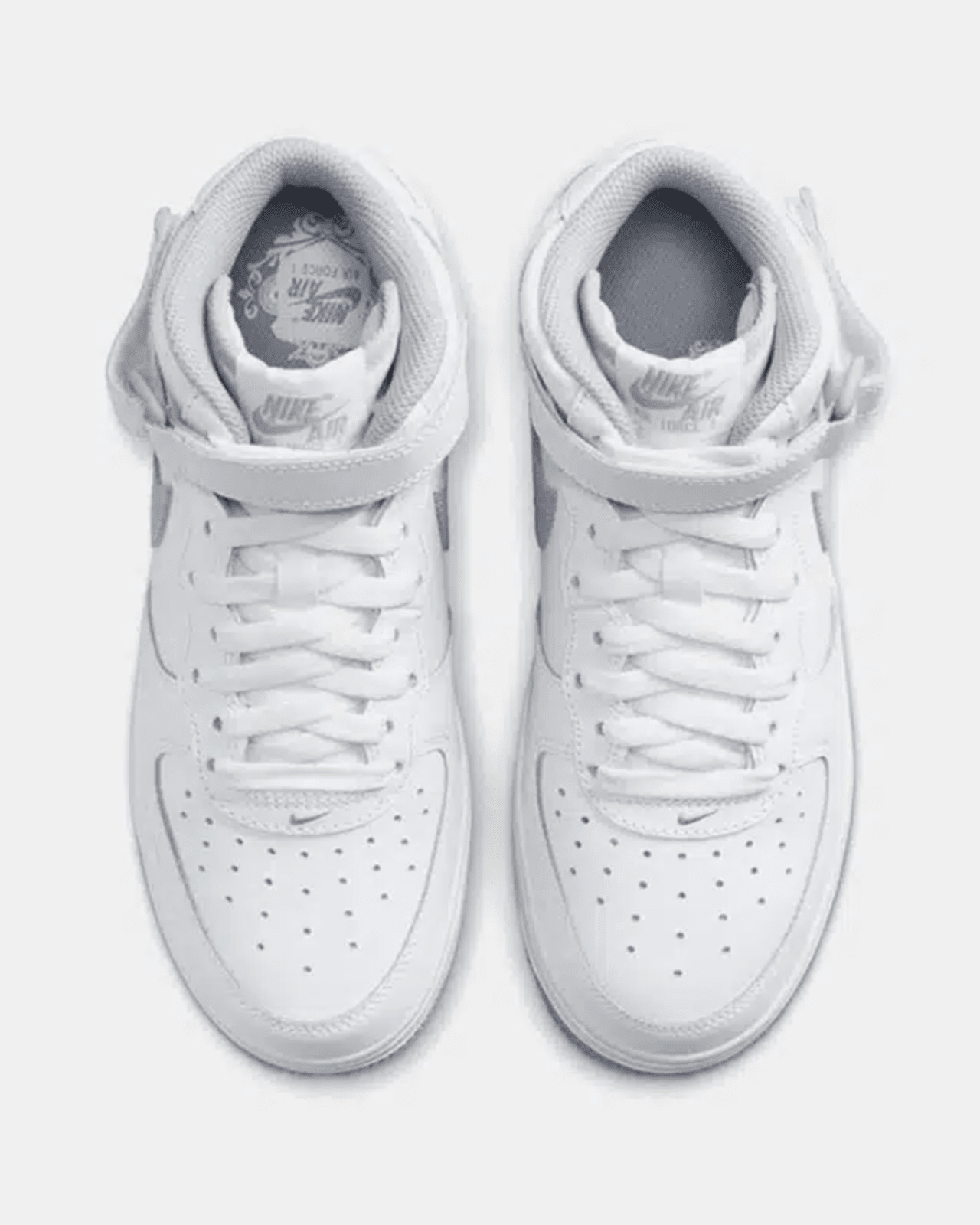 sneakers avec semelle Air pour confort et look intemporel.
