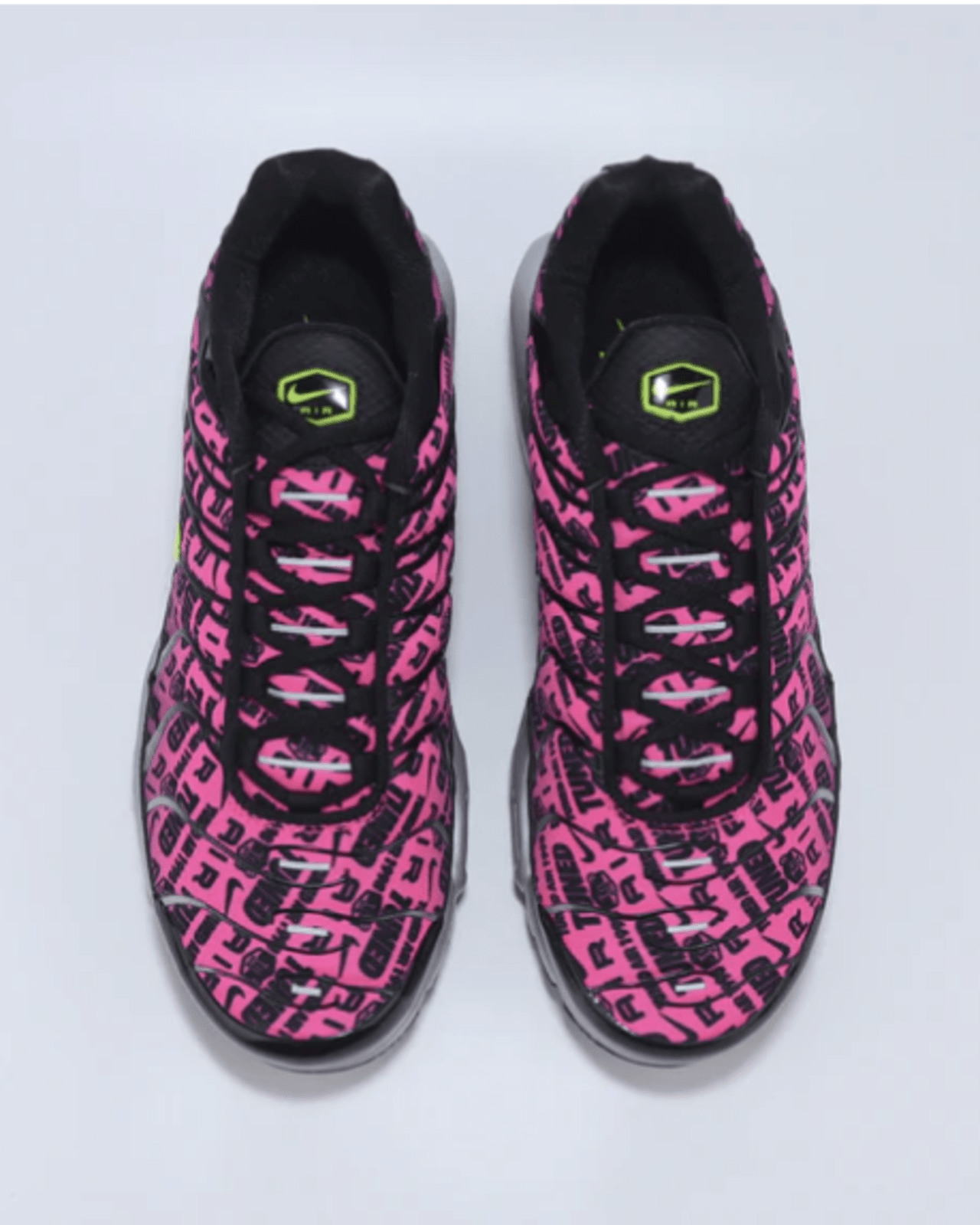 Vue latérale Nike Air Max Plus Mercurial X FJ4883-001
