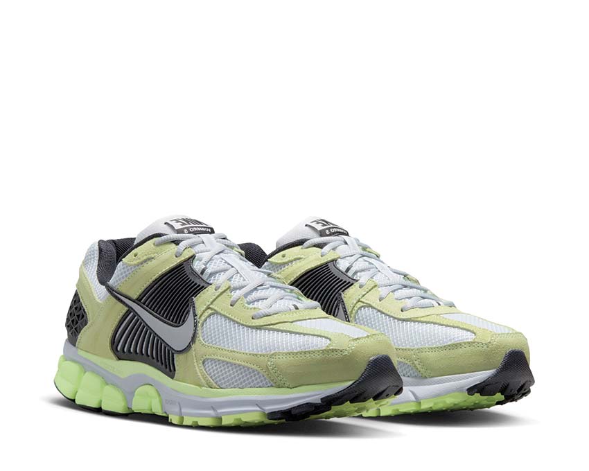 NIKE ZOOM VOMERO 5