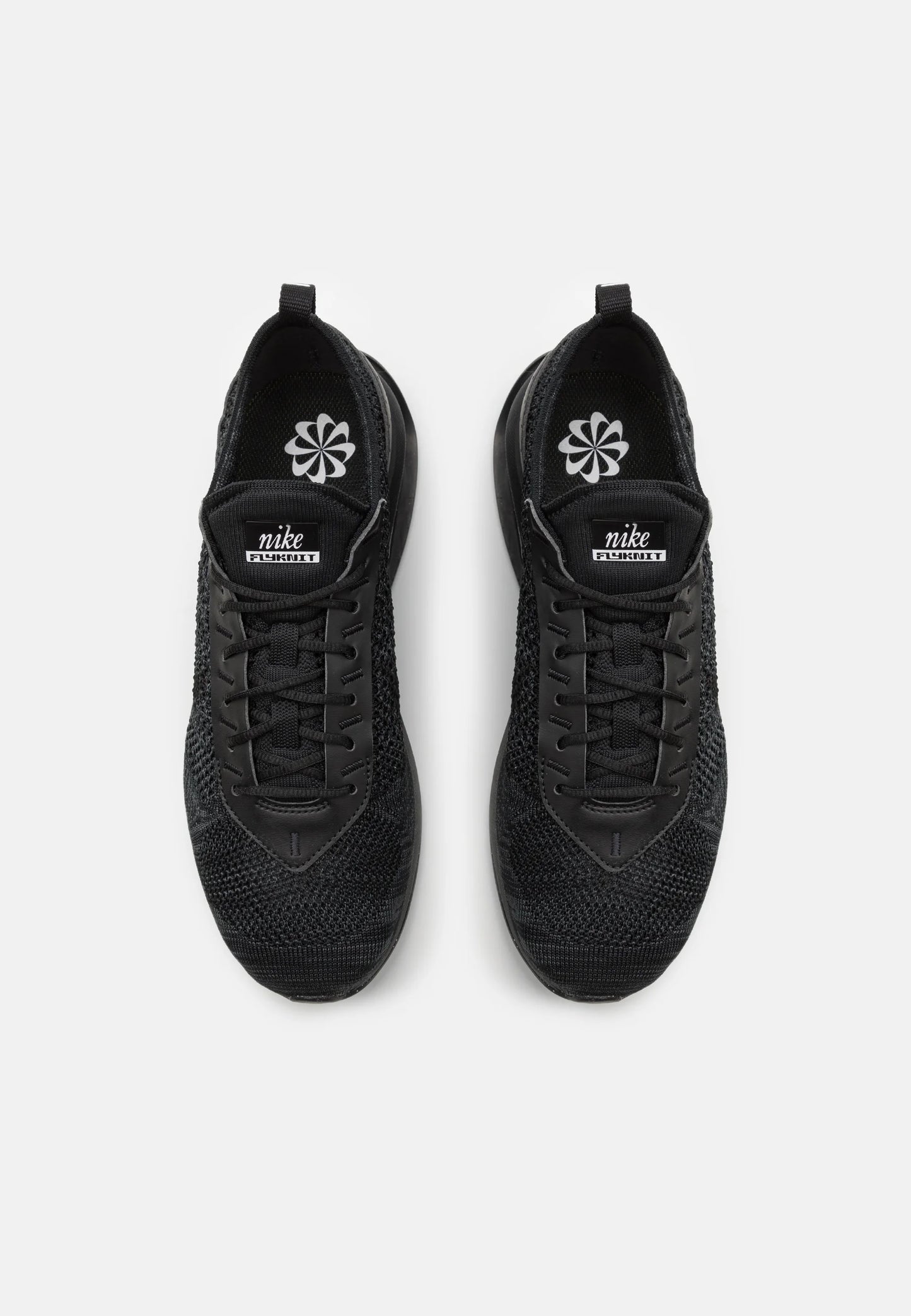 nike-flyknit-racer-nn-chaussures-lifestyle