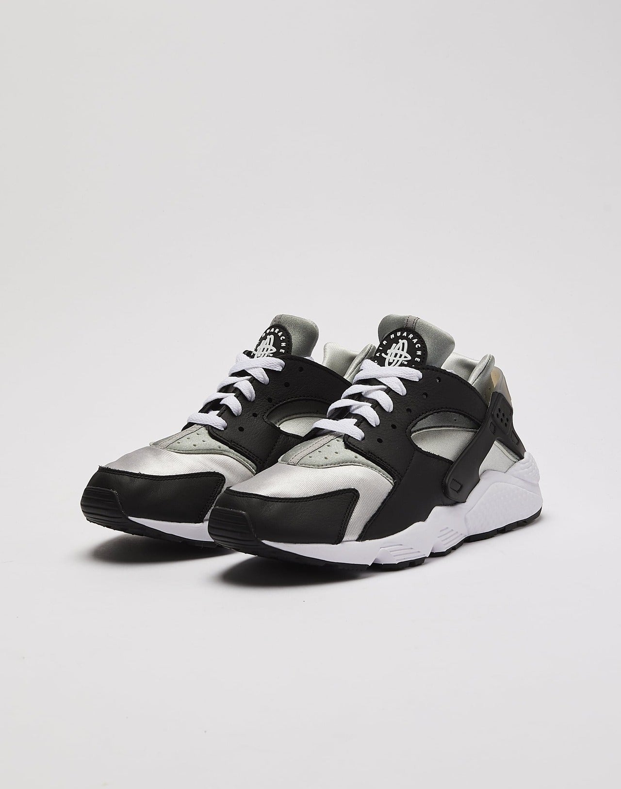 NIKE AIR HUARACHE