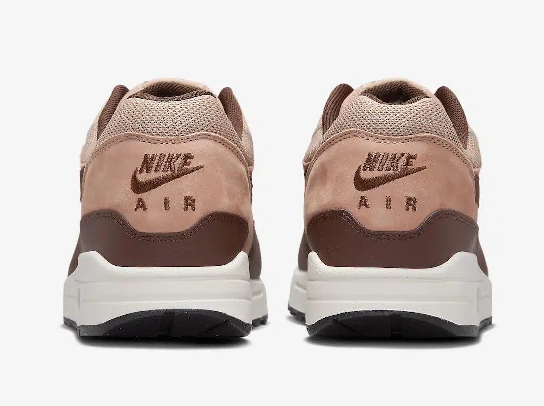 NIKE AIR MAX 1 SC