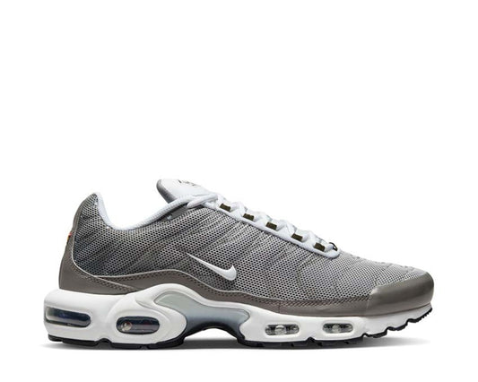 nike-air-max-plus-ewt-noir-gris-homme