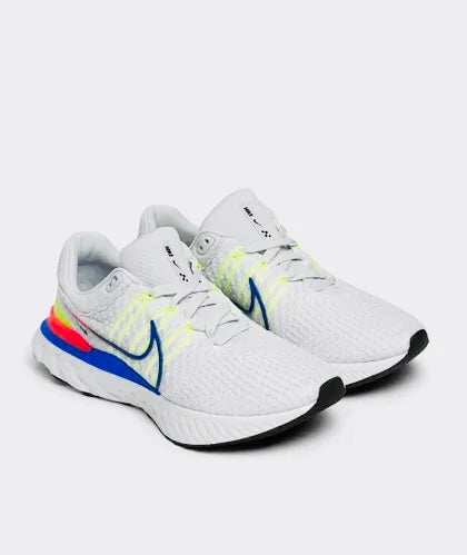 Chaussures de running Nike React Infinity – détails Flyknit